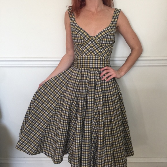 McQ by Alexander McQueen Dresses & Skirts - McQ Alexander McQueen Plaid Circle Midi Dress